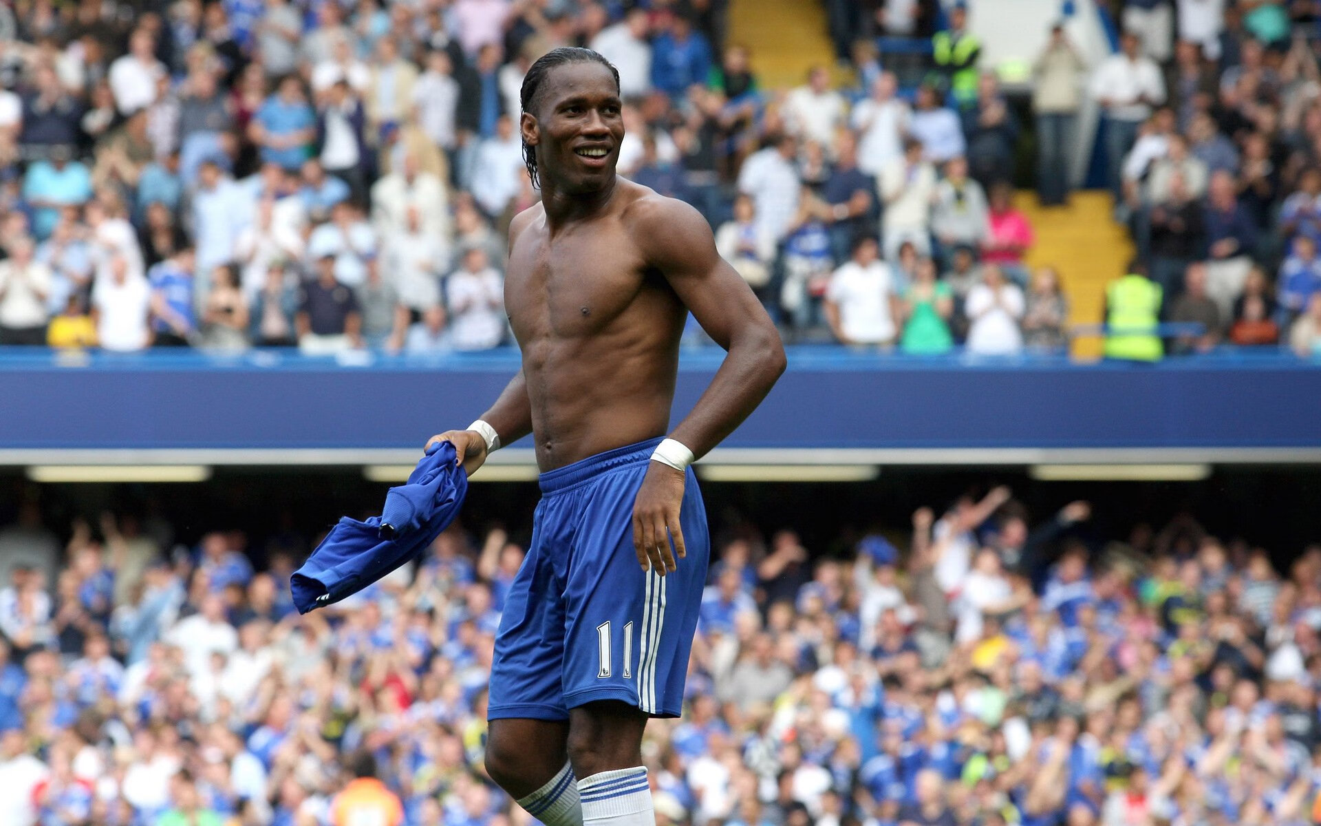 mk体育入口-基：全黑队的“后场指挥官”，他为防线和进攻提供了稳定的保障